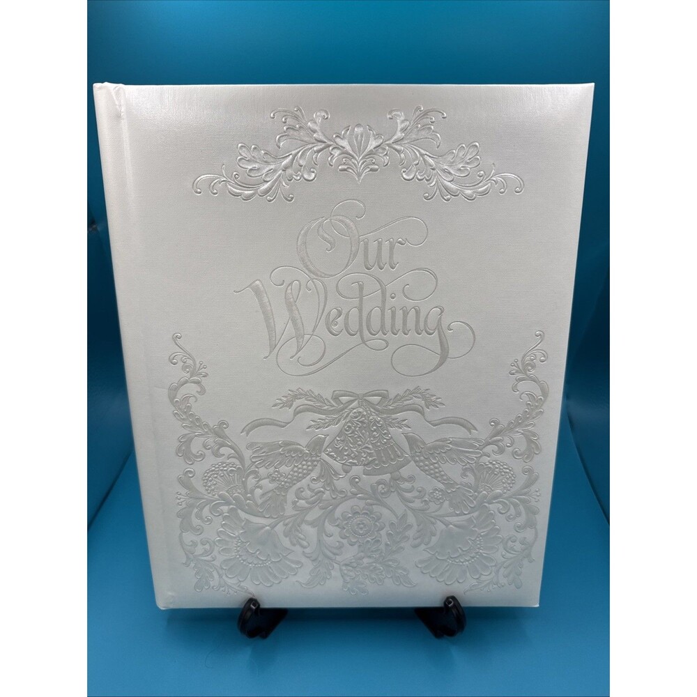 VNT In Box Hallmark “Our Wedding” Album Marriage 1970s ALB8426 Pearl White
